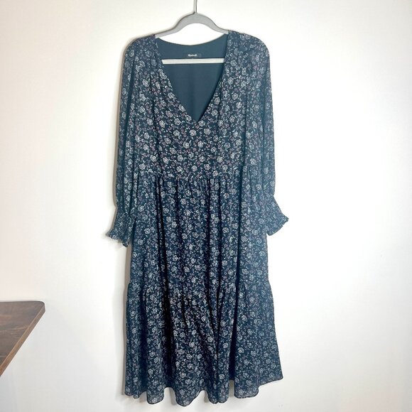 Georgette V-Neck Tiered Midi Dress in Enchanted Floral Dark Floral Prairie Sz L - Picture 3 of 8